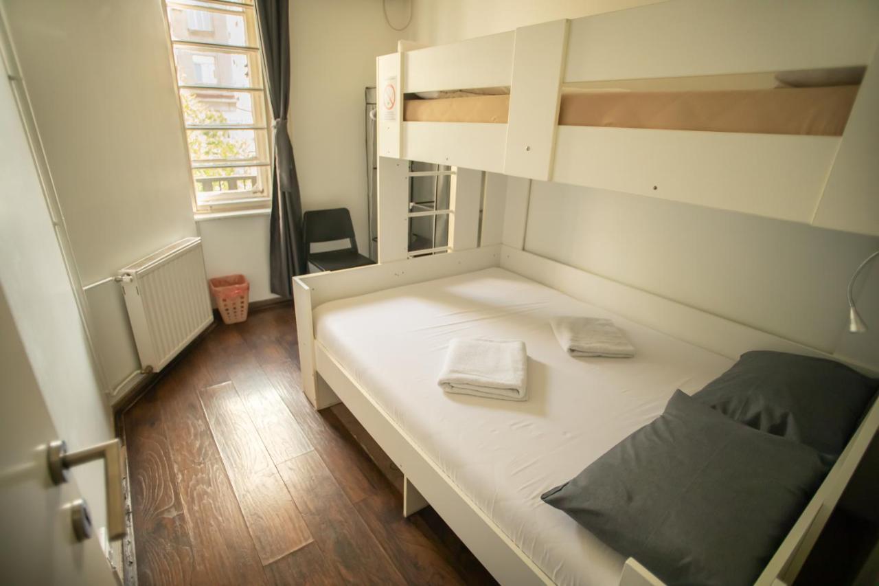 All In Hostel بلغراد المظهر الخارجي الصورة