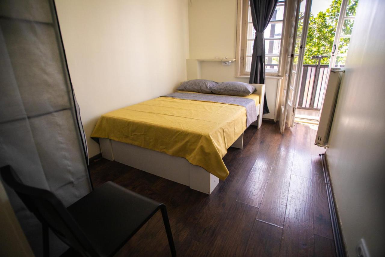All In Hostel بلغراد المظهر الخارجي الصورة